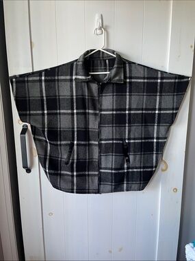 Women's Grey Plaid Cape Jacket